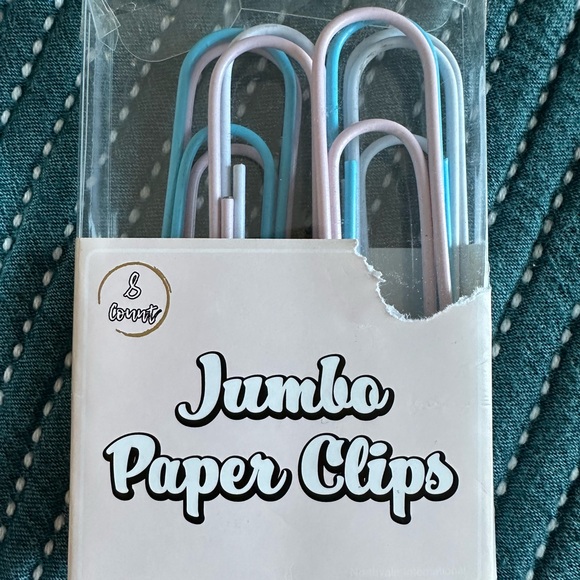 Stationary Set Sticky Notes, Paper Clips - Picture 4 of 5